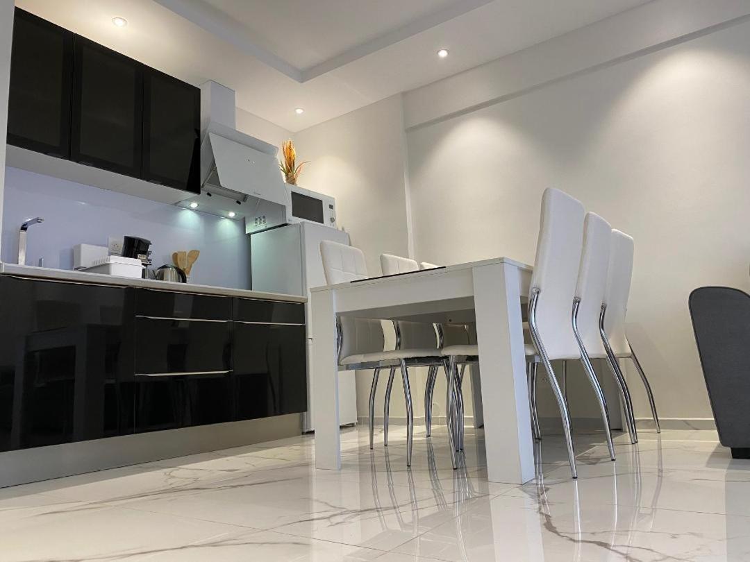 Le Palladium Cannes Bagian luar foto